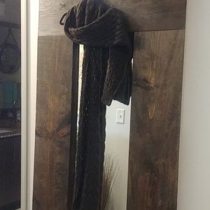 Brown knit scarf